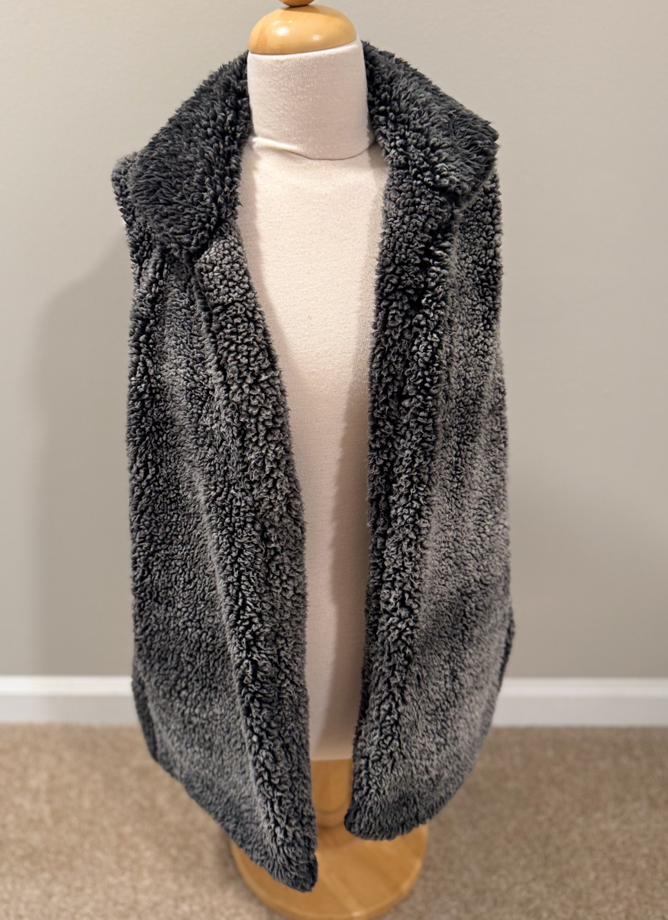 Peach Love California Medium Vest Charcoal Gray Teddy Sherpa Open Front Fleece